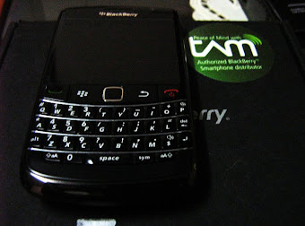 BlackBerry onyx2 9780 Rp.1.700.000 hub. 085216777745