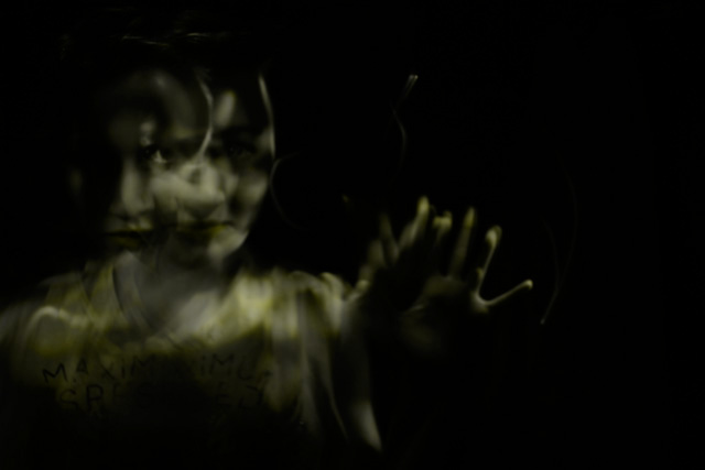 Ζούσαμε πάντα σ’ ένα κάστρο της Shirley Jackson dark girl