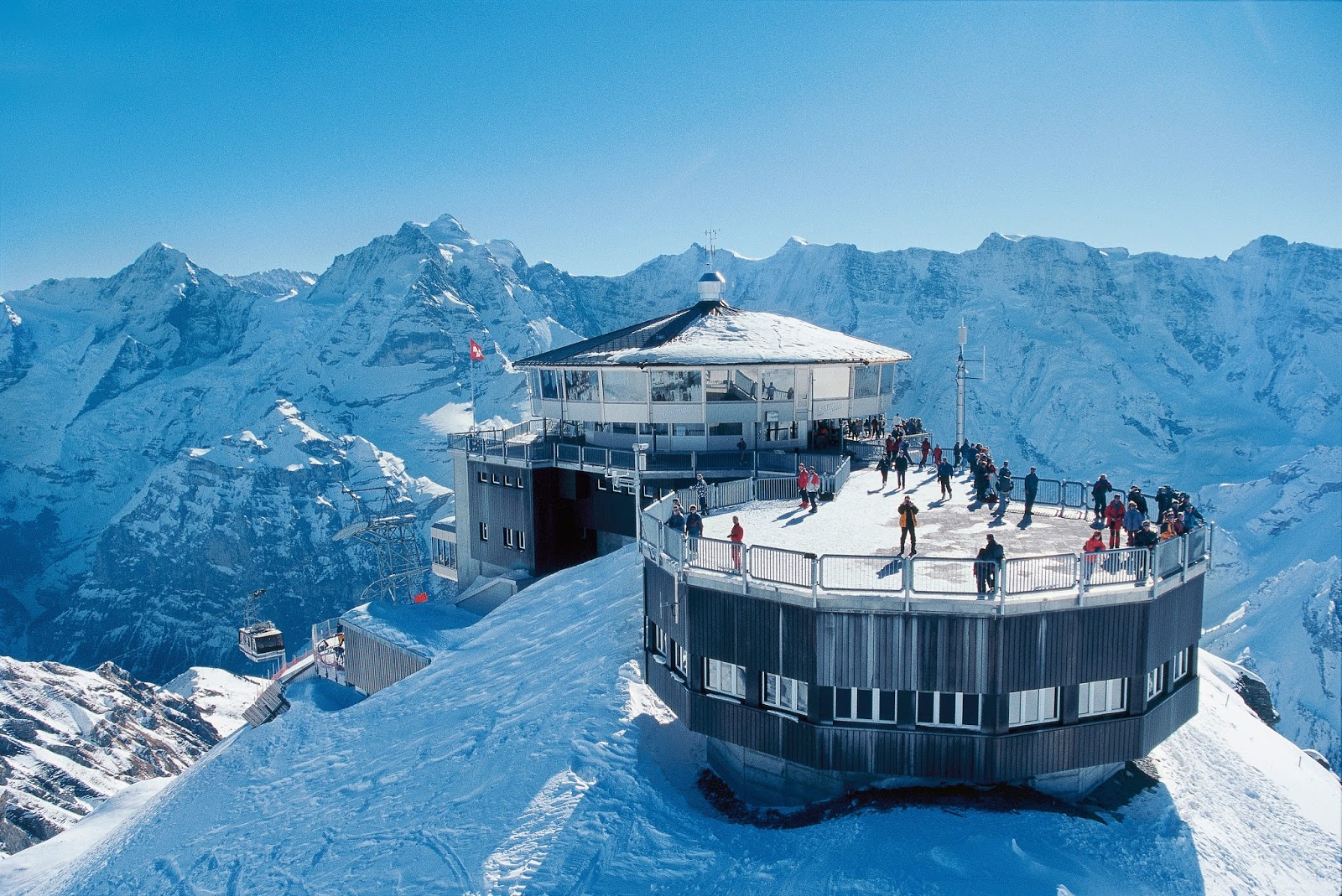 Plan Your Honeymoon in Switzerland | Jungfrau Region Plan Your Honeymoon in Switzerland | Jungfrau Region