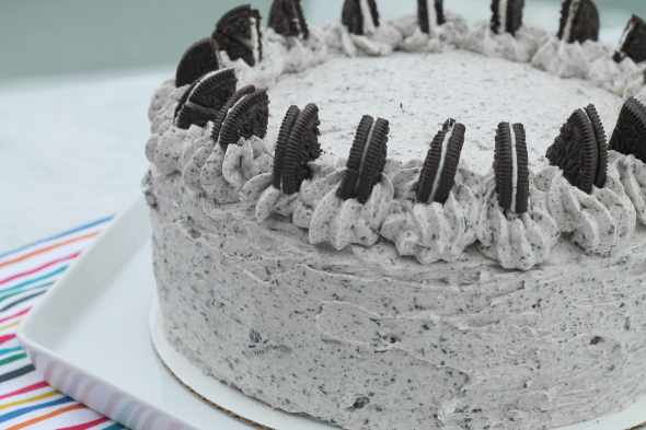 Chocolate Oreo Cake Recipe - a decadent dessert to celebrate any occasion  