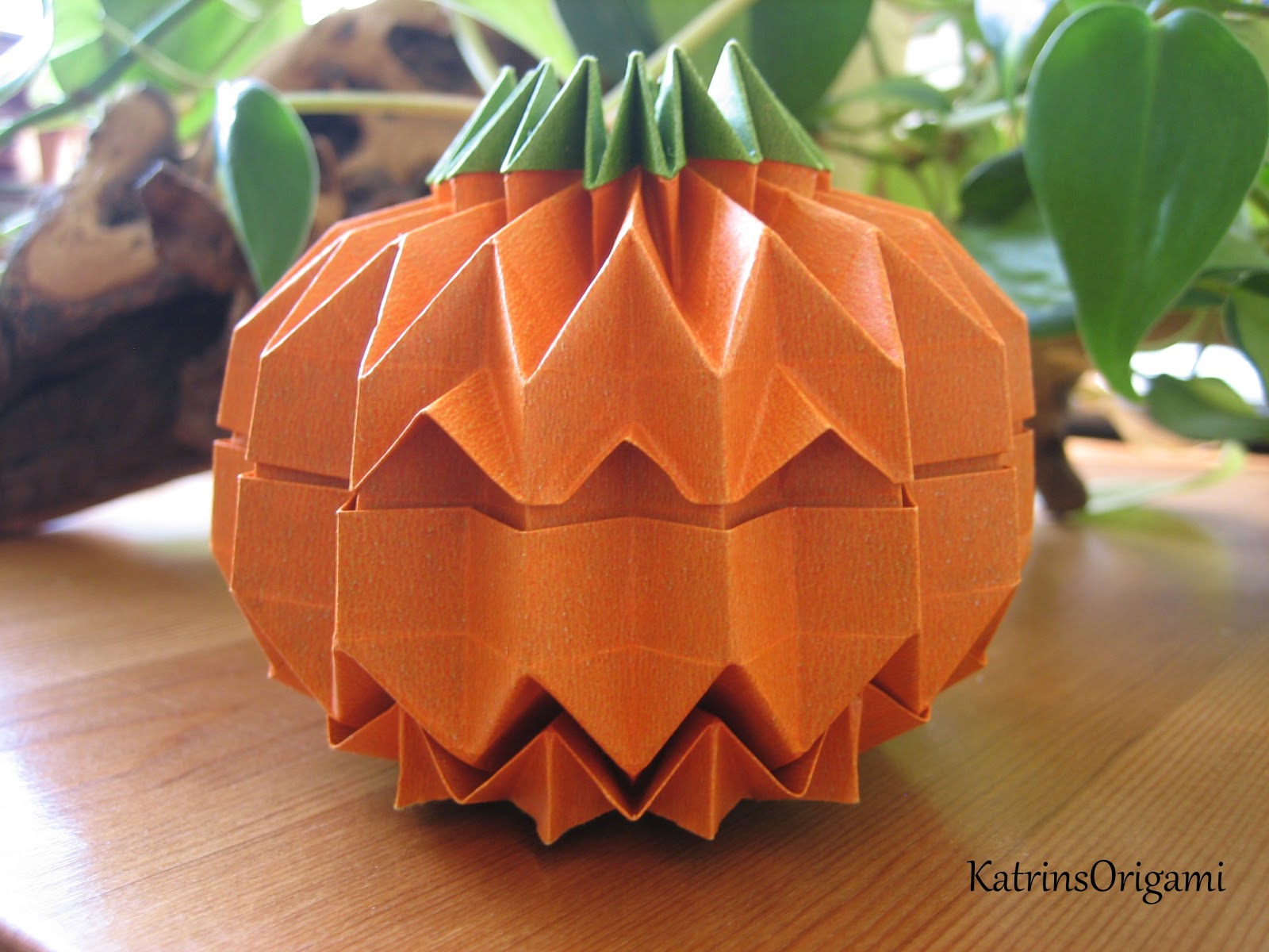 Origami die Kunst des Papierfaltens Origami Jack O´ Lantern