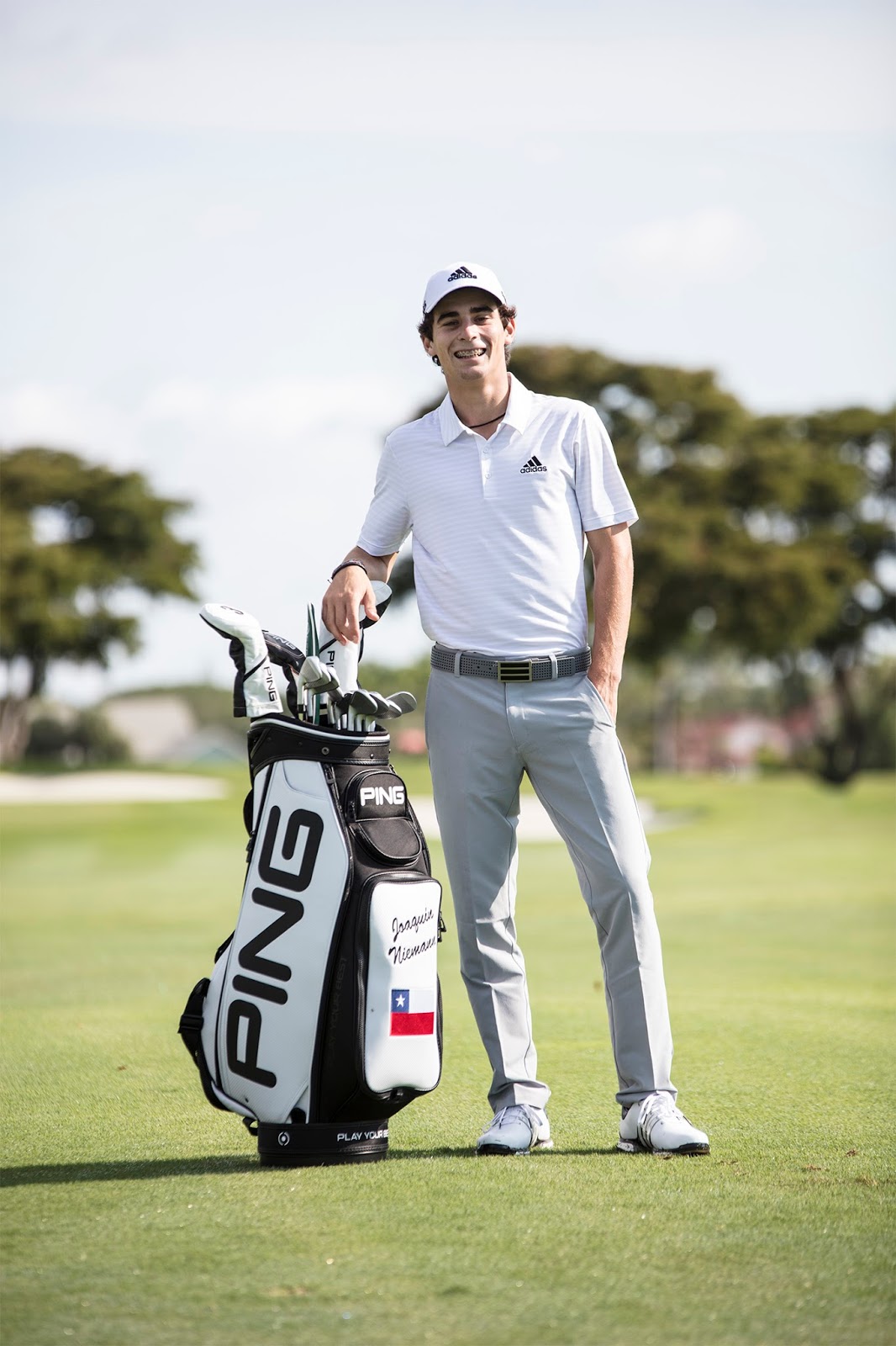 joaquin niemann golf pants