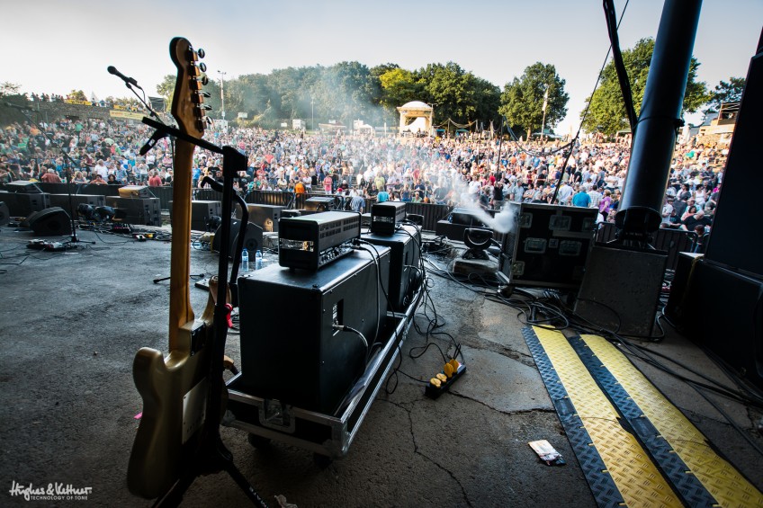 GUITAR AMP PLACEMENT ON STAGE IS SO IMPORTANT...WHY..?? INDONESIA
