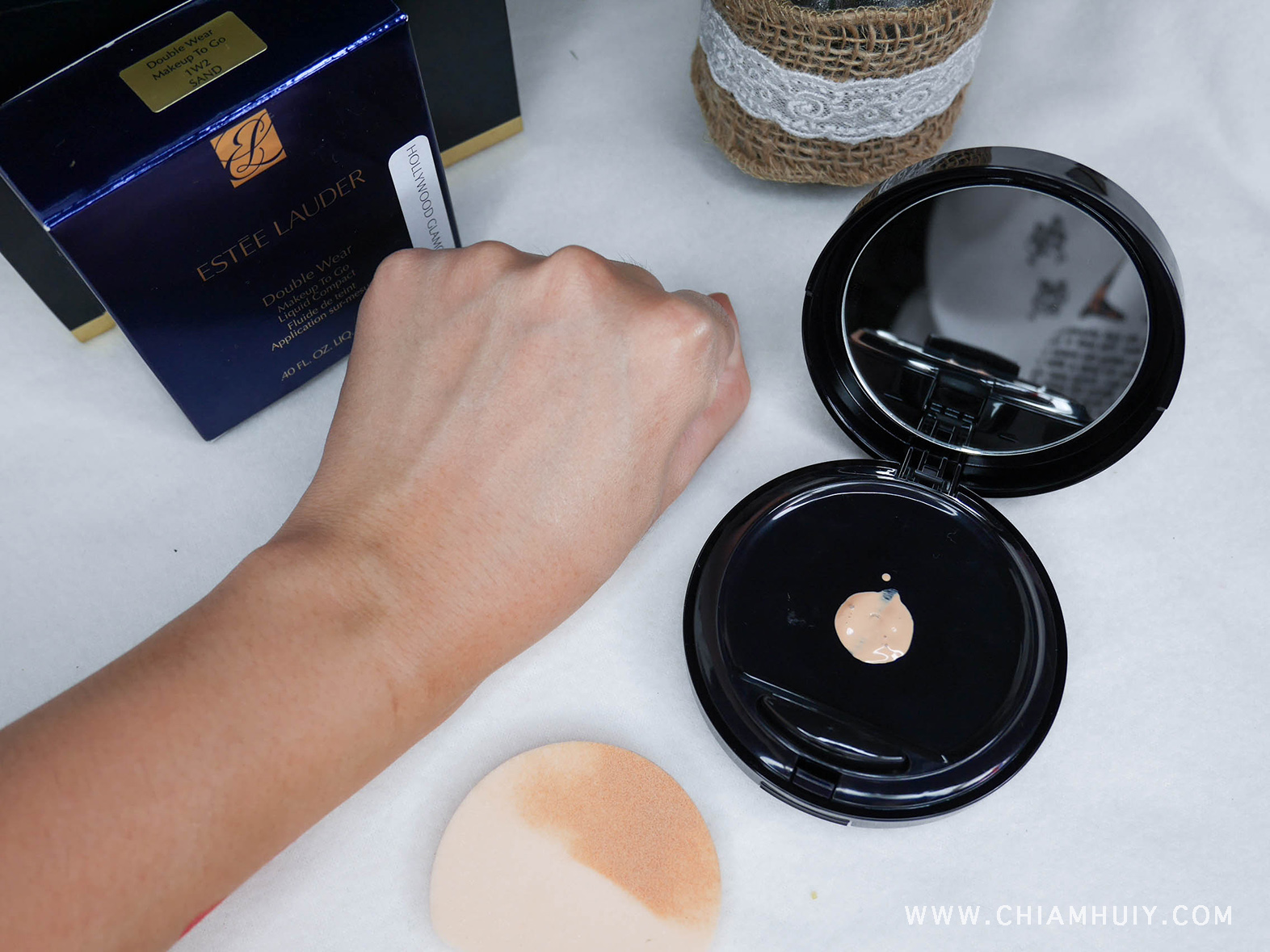 double wear makeup to go liquid compact