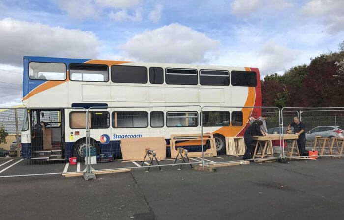 Two UK Women Turned A Double-Decker Bus Into A Shelter For Homeless, Proving The Amazement Human Generosity Can Bring Two UK Women Turned A Double-Decker Bus Into A Shelter For Homeless, Proving The Amazement Human Generosity Can Bring