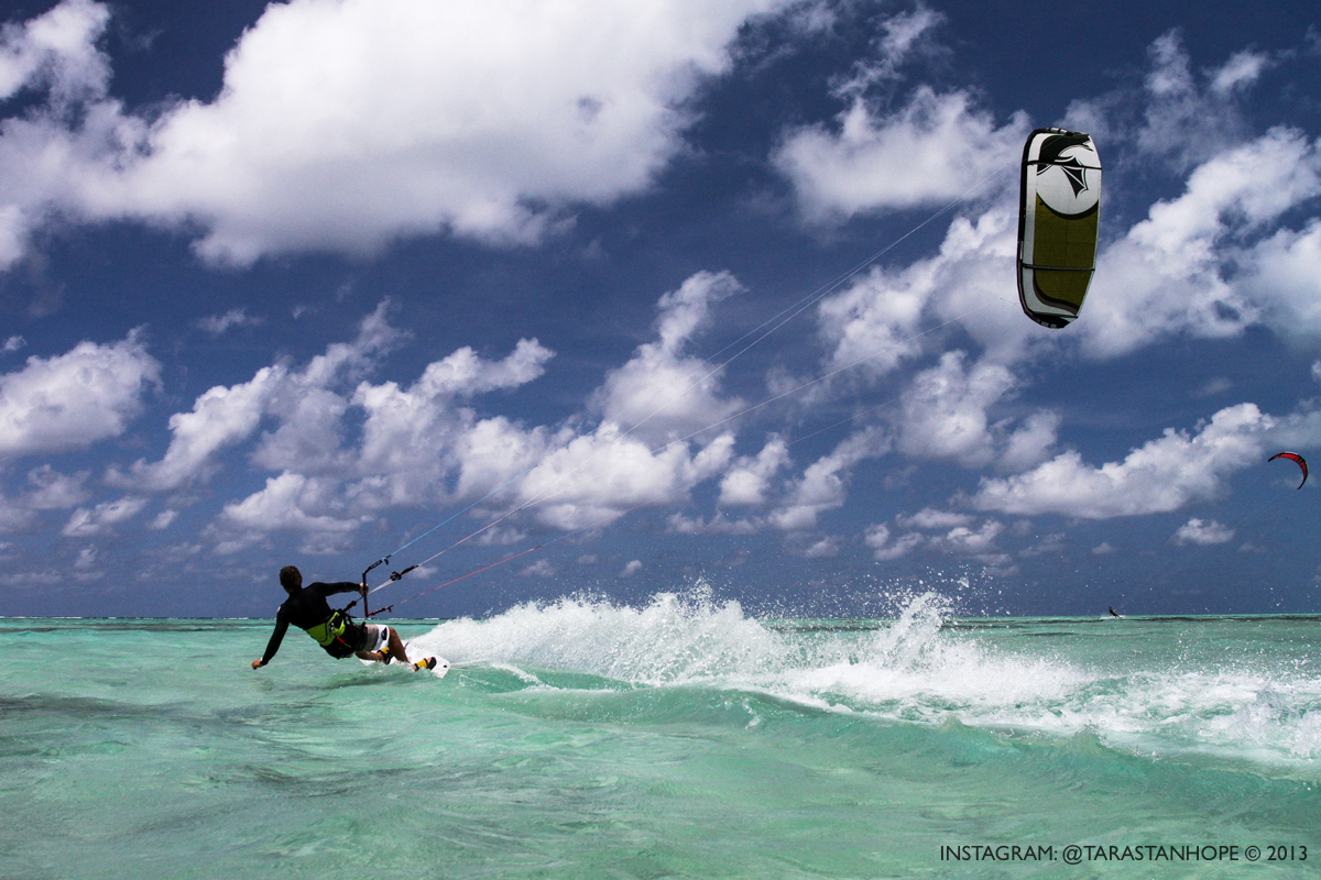 SILVER SANDS Kite Surfing in Cayman A Tropical Winter Adventure