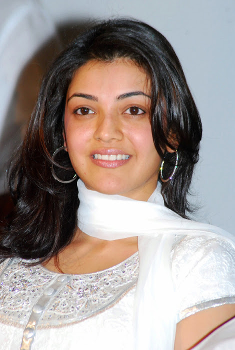 Hot Actress Kajal Agarwal, Beautiful Sangeetha hot fashion photos 3