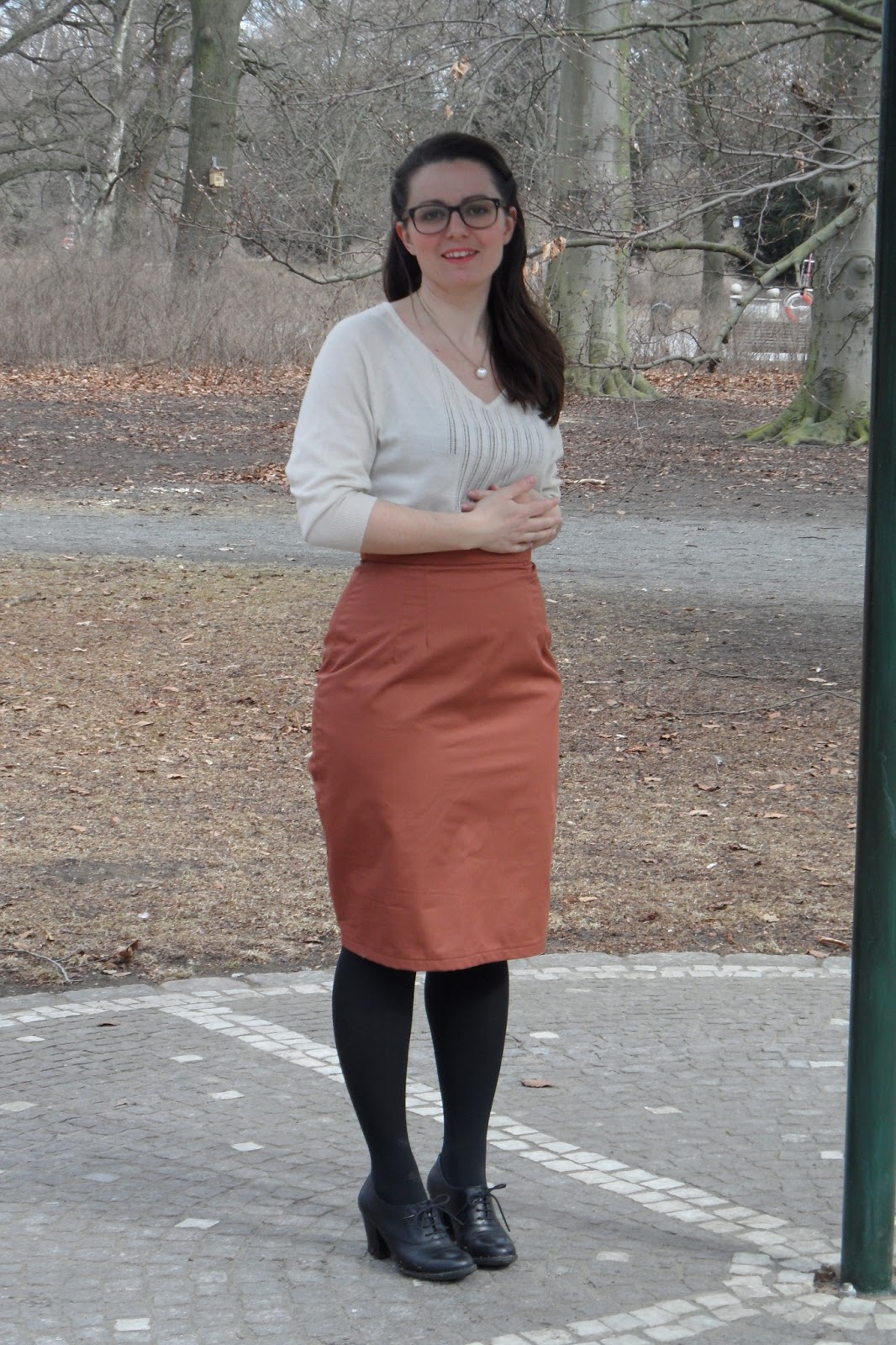 The Handstitched Files A pencil skirt