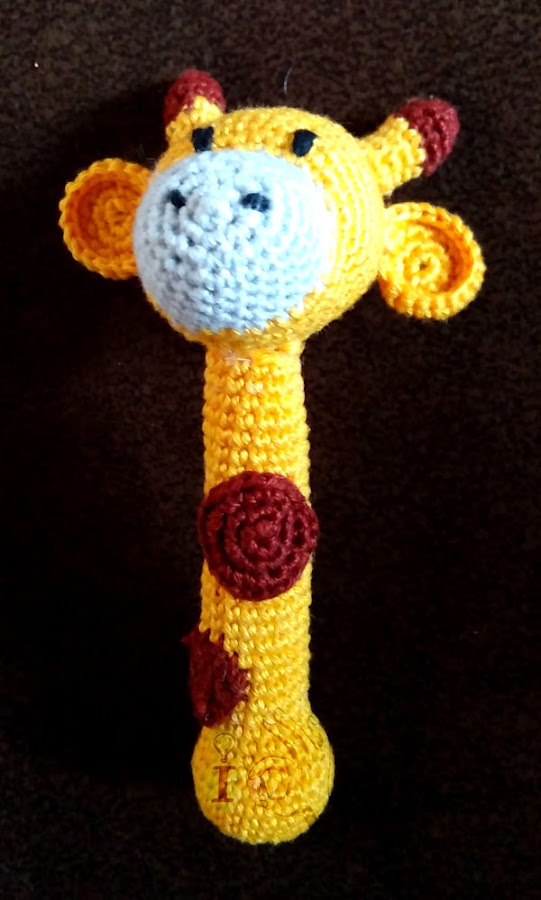 Sonajero-Jirafa-Ideadoamano