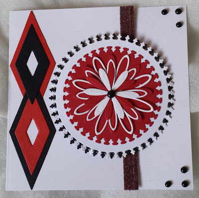 Abstract flower in 3 colours 6" square card Abstract flower in 3 colours 6" square card