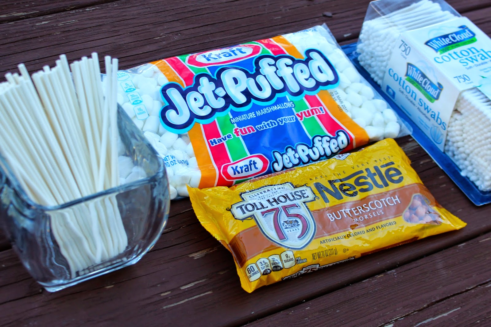 Bolling With 5 Edible Ear Wax!