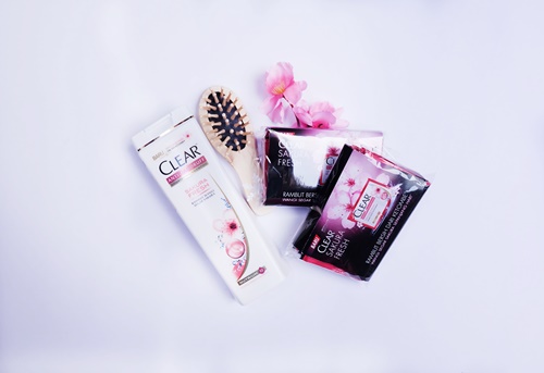 Hasil gambar untuk shampo wangi clear