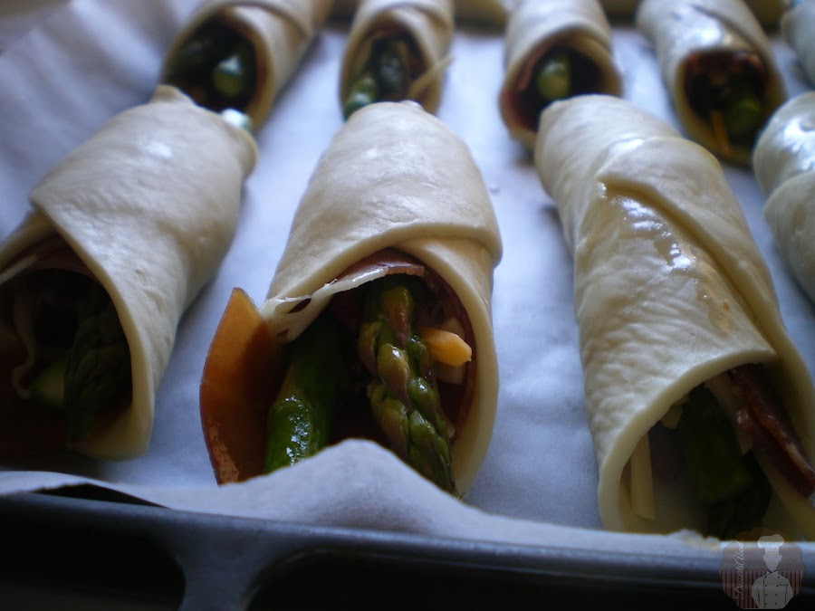 Hojaldritos de serrano y trigueros: Preparados para hornear