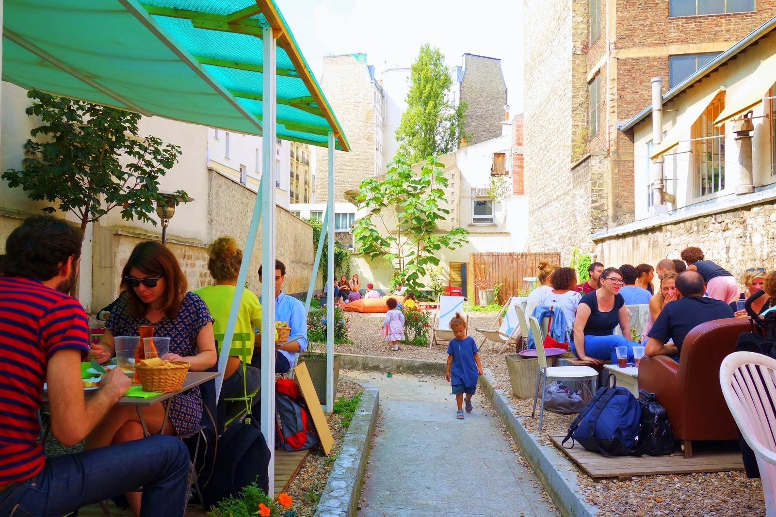 Au Fond Du Jardin 39 Rue Pelleport 75020 Paris Mes Adresses : Au fond du jardin, un brunch champêtre - 39 rue