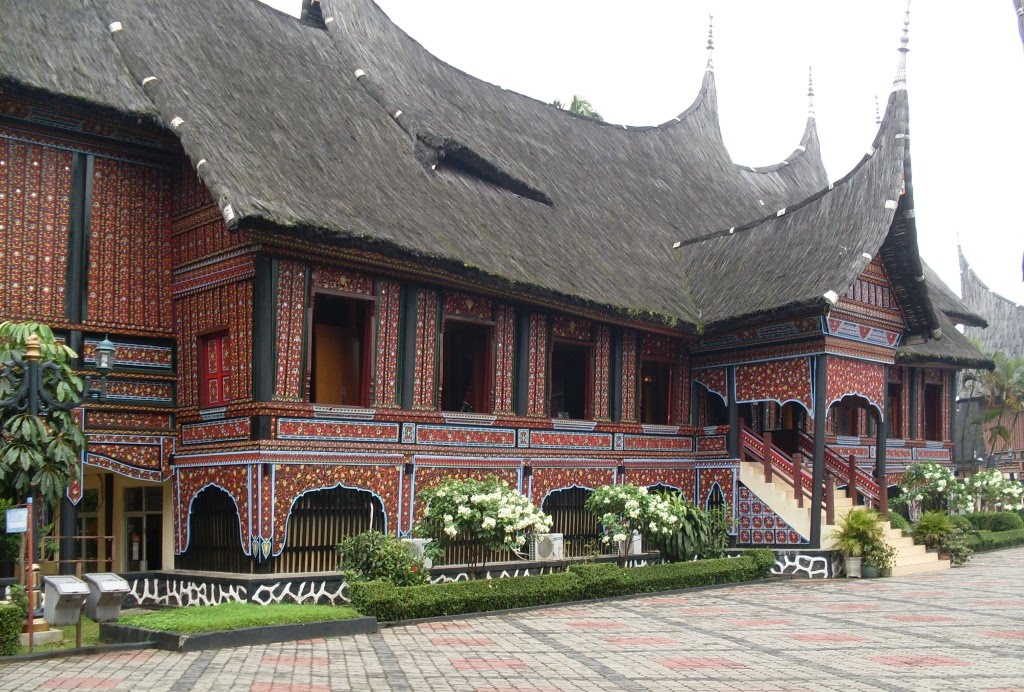 Download this Rumah Gadang Sumatra Barat picture