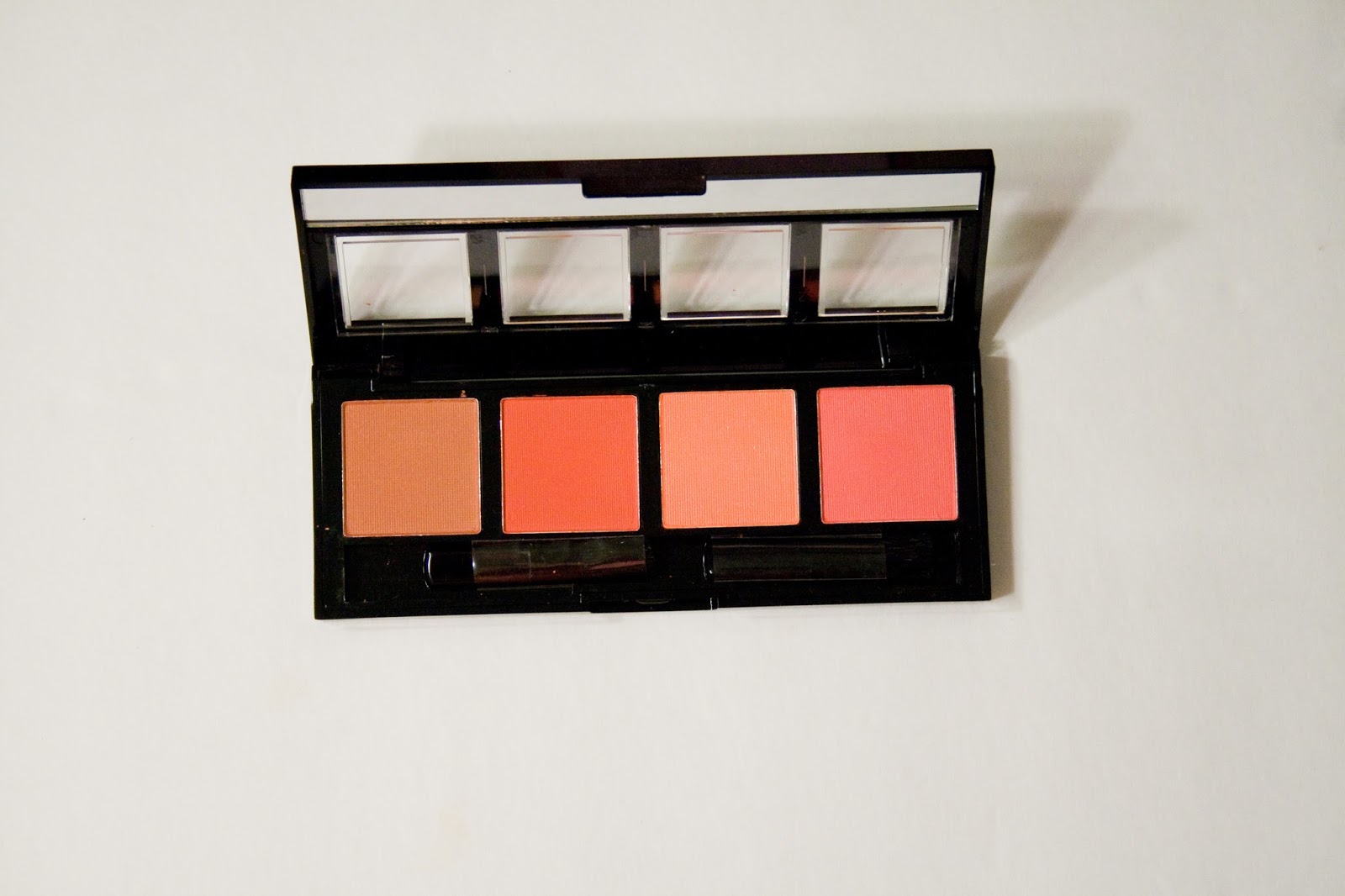 City Color Flawless Natural Loose Powder Review City Color Flawless Natural Loose Powder Review