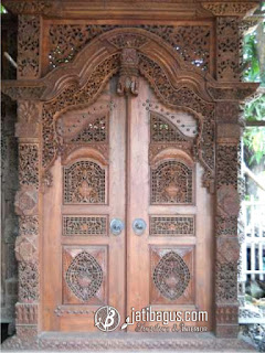 Pintu Gebyok Ukiran Kerawang Model Kupu Tarung Kayu Jati Pintu Gebyok Ukiran Kerawang Model Kupu Tarung Kayu Jati