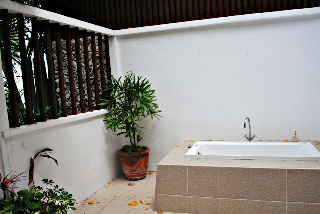 Buri Resort Outdoor Bathroom 