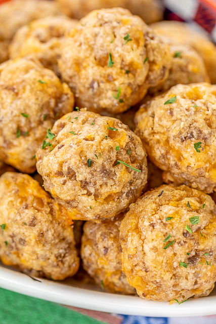 Sausage Puffs - CRAZY good!!! SO simple to make and they taste amazing!!! Only 5 ingredients - butter, cheddar cheese, sausage, worcestershire and flour. These things fly off the plate at parties. You will want to double the recipe! A great alternative to our usual sausage balls. SO GOOD!!! #sausage #tailgating #appetizer #partyfood #quickappetizer Sausage Puffs - CRAZY good!!! SO simple to make and they taste amazing!!! Only 5 ingredients - butter, cheddar cheese, sausage, worcestershire and flour. These things fly off the plate at parties. You will want to double the recipe! A great alternative to our usual sausage balls. SO GOOD!!! #sausage #tailgating #appetizer #partyfood #quickappetizer