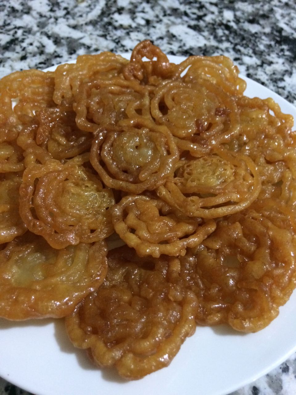 Hint Tatlısı Jalebi Tarifi – Şerbetli Tatlı Tarifleri Hint Tatlısı Jalebi Tarifi – Şerbetli Tatlı Tarifleri