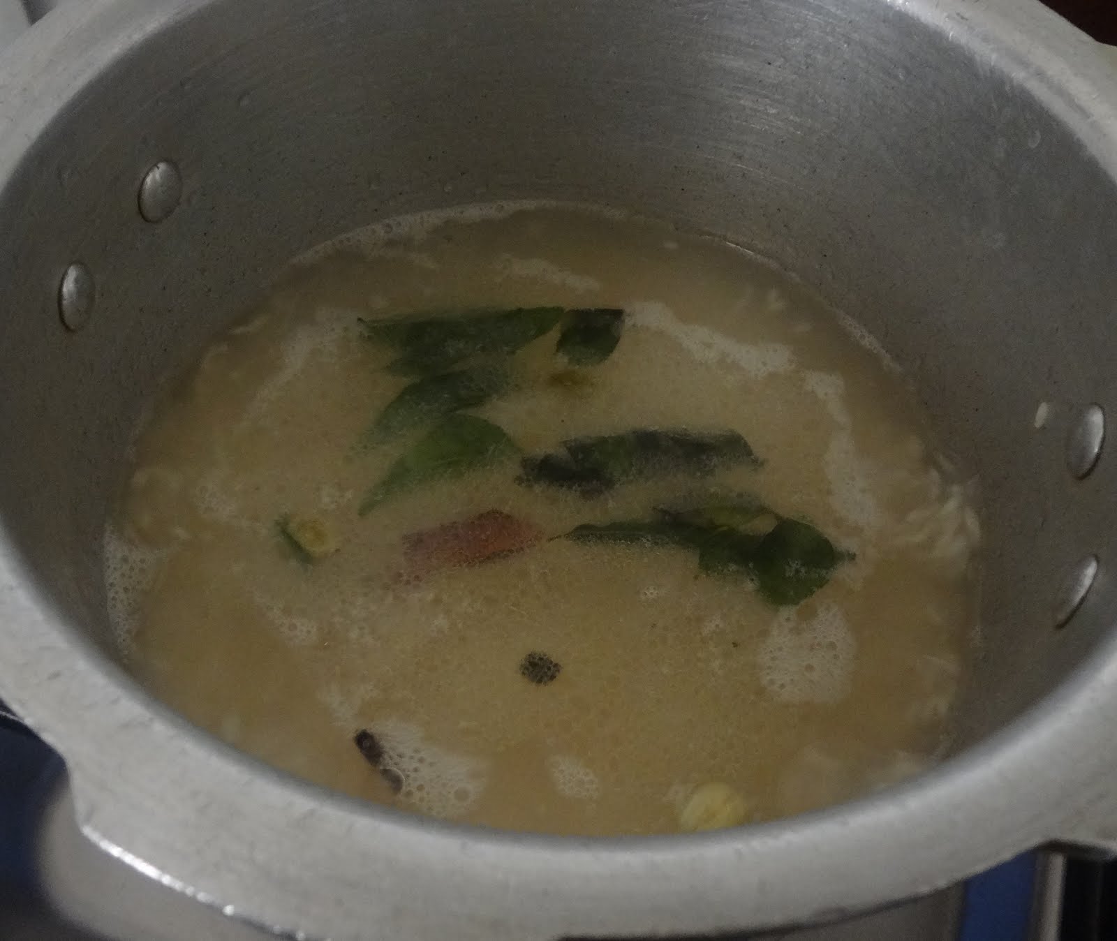 NEICHORU/GHEE RICE pressure cooker method....step by step