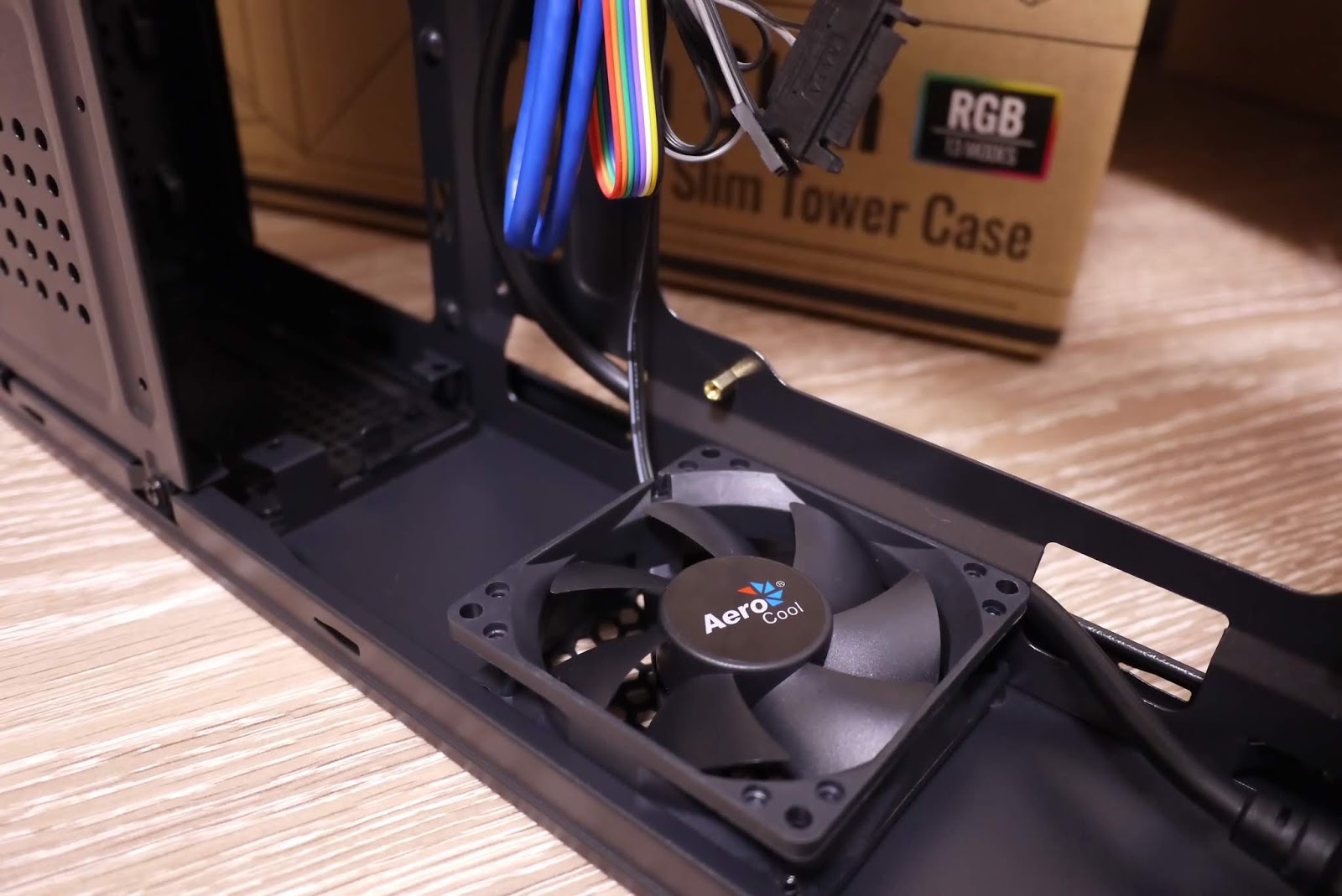 Как снять крышку aerocool
