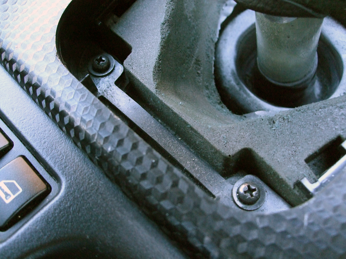 BMW E46 Gear Shift Gaiter and Trim Removal and Replacement