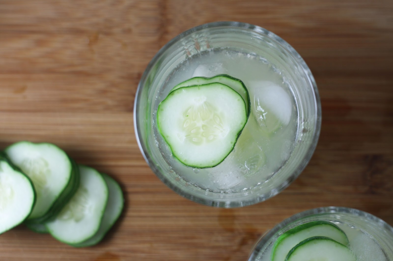 Cucumber, Gin & Chartreuse Cocktail | Sevengrams #drinkthesummer
