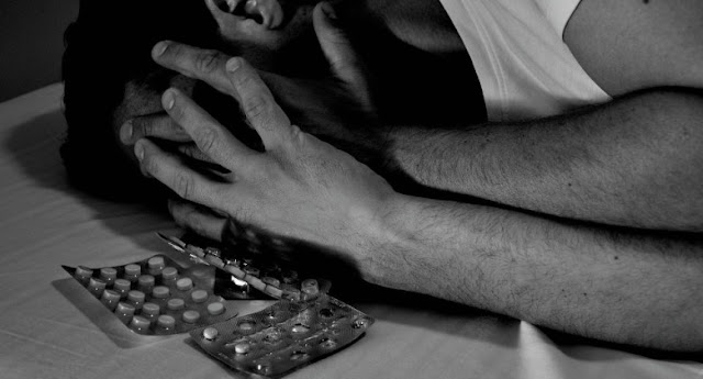 خطوات بسيطة في التخلص من القلق والاكتئاب خطوات بسيطة في التخلص من القلق والاكتئاب
