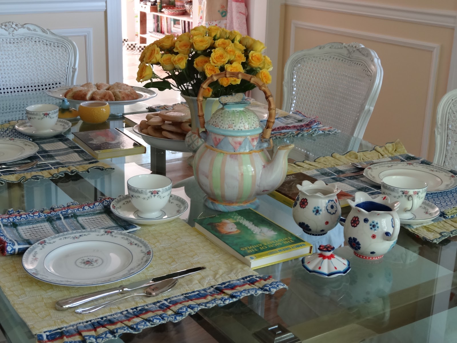 The Sketchy Reader It's a Nancy Drew Tea Party