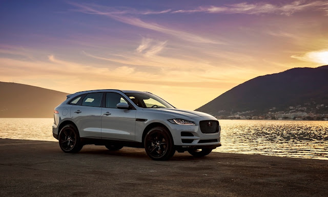F-Pace 2017 Jagua F-Pace white