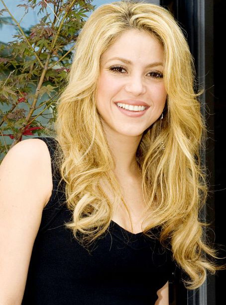 hollywood & Bollywood Stars: Shakira Bio,Profile & Images 2011
