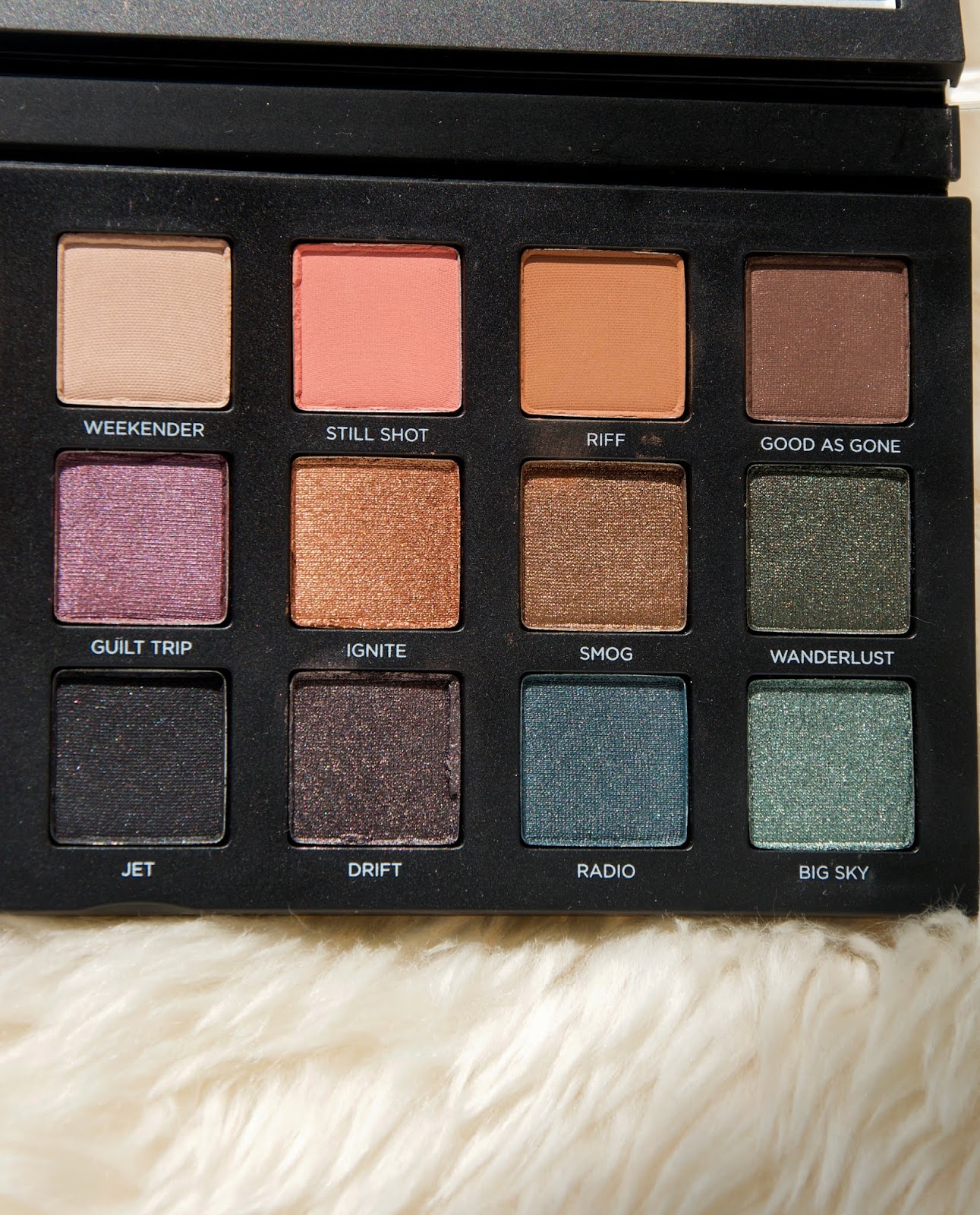 Urban-Decay-Born-To-Run-Eyeshadow-Palette Urban Decay Born To Run Eyeshadow Palette swatches