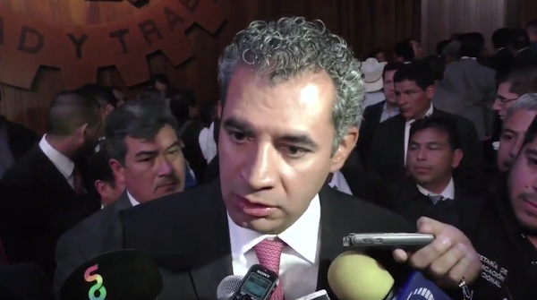  Ochoa Reza y el PRI tratan de sacar ’raja política’ ante la tragedia que vive el país.