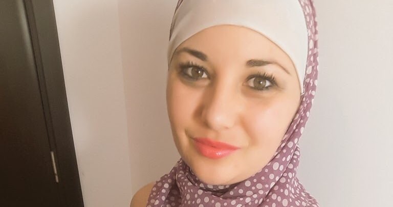 Kupuaskan Janda Muda Berjilbab Yang Haus Seks - Cerita Sex NikmatQQ