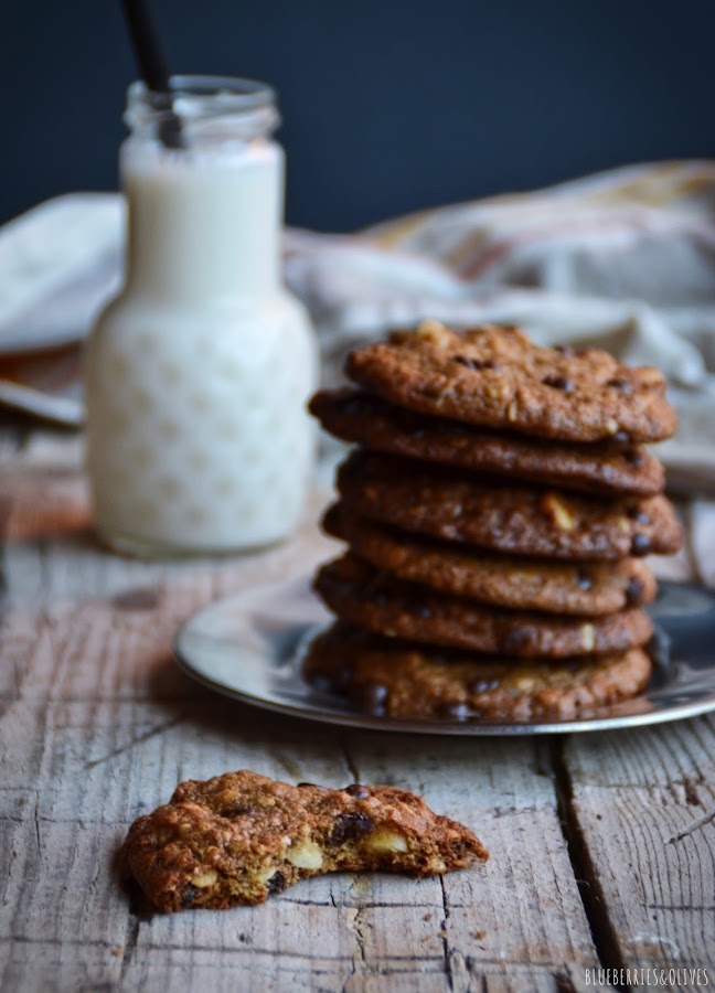 COOKIES DE AVENA, MACADAMIA Y CHOCOLATE (SG,SL,VEGT)