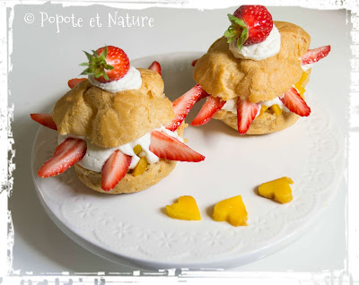 Choux à la mangue et aux fraises fraîches, chantilly crémeuse à la bergamote © Popote et Nature