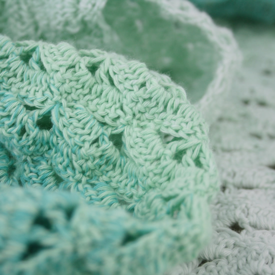 A little spring Whirl, crochet with Scheepjes Whirl | Happy in Red A little spring Whirl, crochet with Scheepjes Whirl | Happy in Red