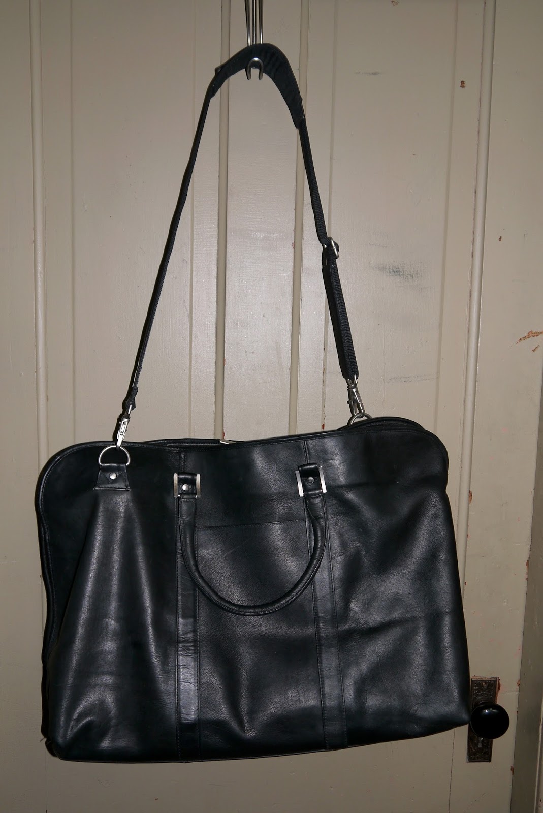 At The Fence Traveling Days Wilsons Leather Review Giveaway