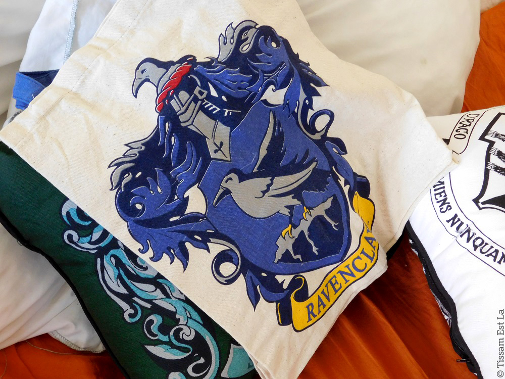 Primark & Harry Potter Autumn/Winter 2017 Collection - Pillows, Tote Bags, Homeware, Clothes, Home Clothes, Accessories, Jewelry - Hogwarts Primark & Harry Potter Autumn/Winter 2017 Collection - Pillows, Tote Bags, Homeware, Clothes, Home Clothes, Accessories, Jewelry - Hogwarts