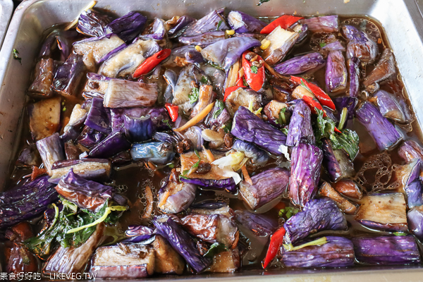 苗栗三義大時代素食|招牌QQ麵料多味美,水美木雕街旁平價美食 苗栗三義大時代素食|招牌QQ麵料多味美,水美木雕街旁平價美食