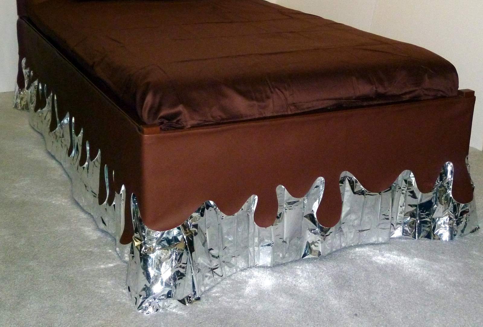 Bed with huge chocolate bar Get Home Decorating