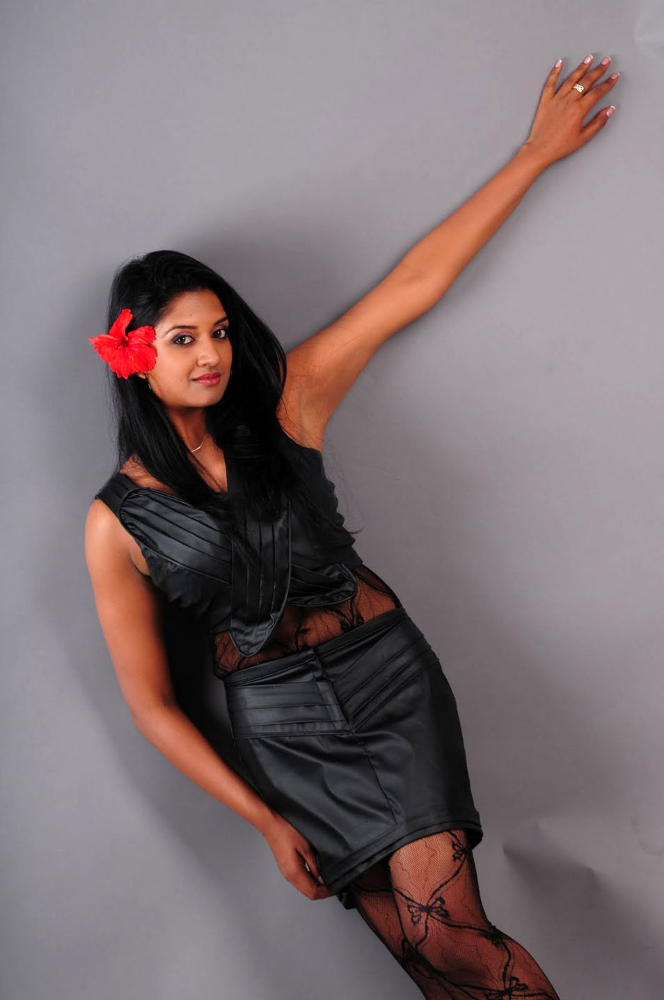Legs Priya Raman naked (16 photo) Video, Facebook, braless