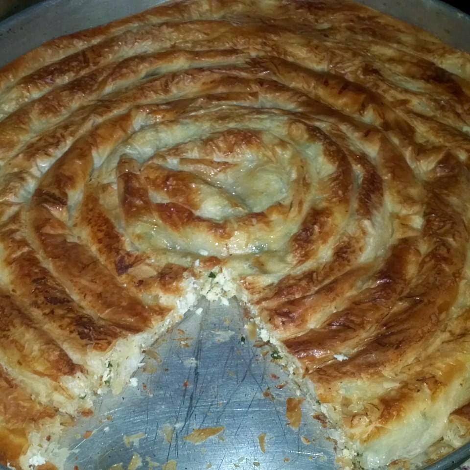 Nazlı�nın Mutfağı peynirli tepsi böreği