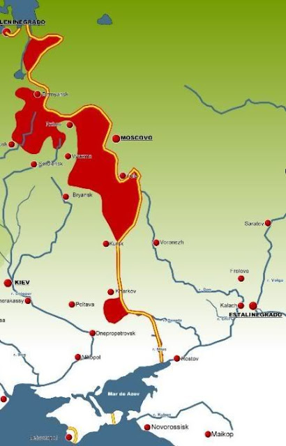 O mapa acima mostra o avanço máximo alemão em 1941 e a vermelho as áreas reconquistadas pelo exército vermelho.