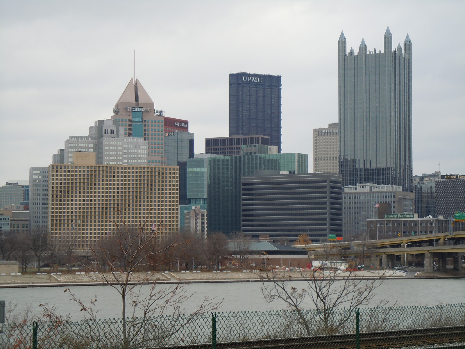 The Happy Nomads : Steel City