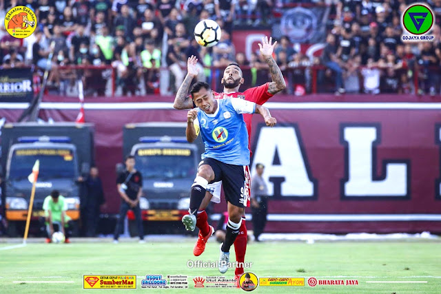 foto pertandingan Barito Putera VS Bali United