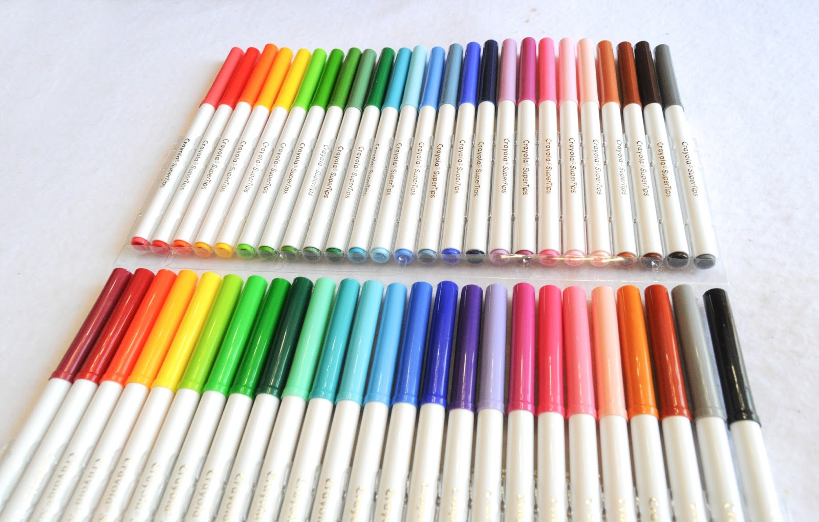 120 Crayola Super Tips Markers with Silly Scents