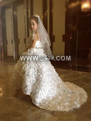 أجدد صيحة لفساتين زفاف الأطفال فى عالم السواريه لعام 2019 فساتين أطفال, فساتين سواريه أطفال, فساتين سواريه, فساتين بيضا للأطفال, فساتين أفراح