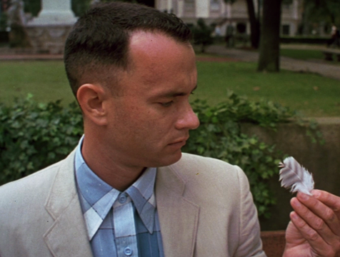 Forrest Gump (Tom Hanks) y la pluma - Cine de Escritor